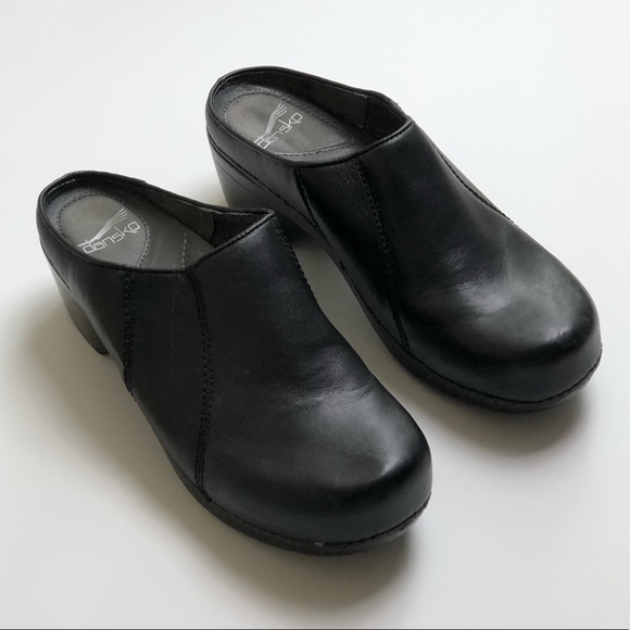 backless dansko clogs